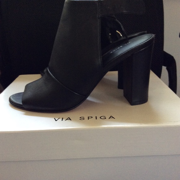 Via Spiga black Leather peep toe , good condition - Picture 3 of 4